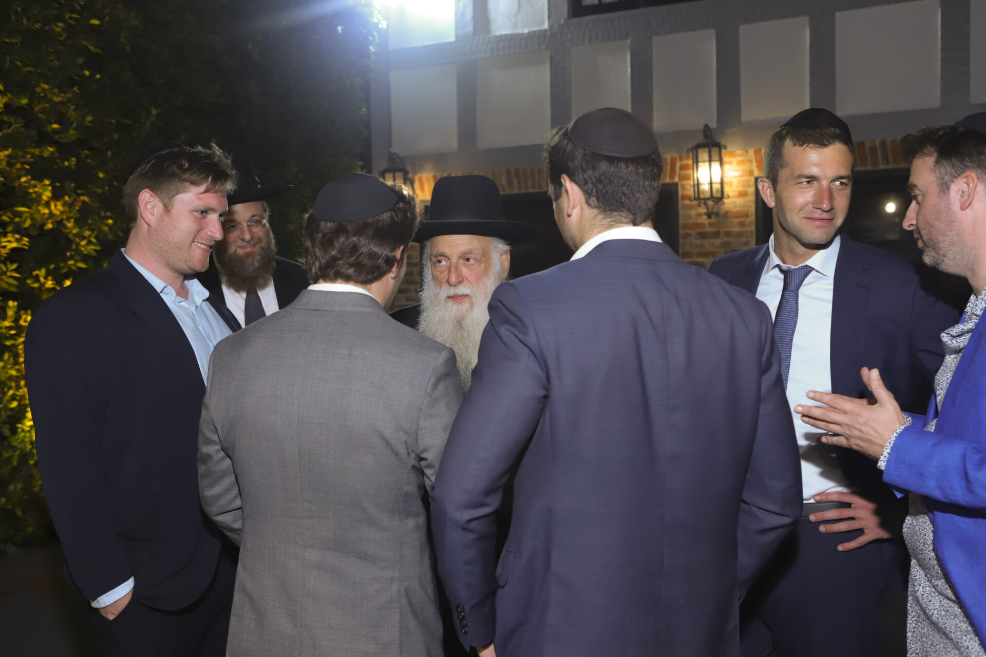 la-shabbos-of-chizuk-and-benefit-reception