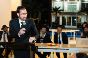 Rav Binyomin Hatzadik, Mashgiach of Yeshivas Mir Yerushalayim Visits Deal NJ