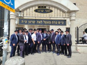 Flatbush Kinyan Masechta Chabura Visit The Rosh Yeshiva and Mashgiach of Yeshivas Mir Yerushalayim
